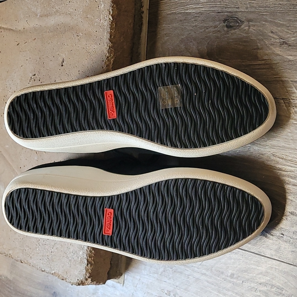 Aetrex Black Mary Janes - Picture 3 of 6